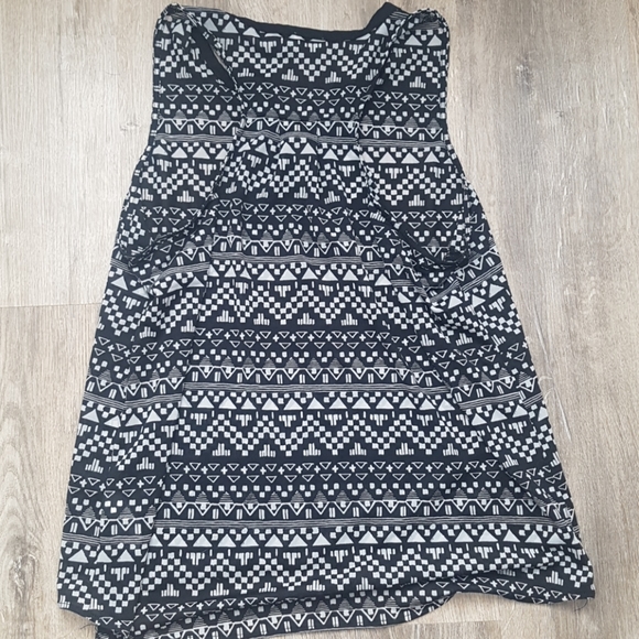 ☆ 3 for $20 ☆ Aztec print tank - Picture 2 of 2